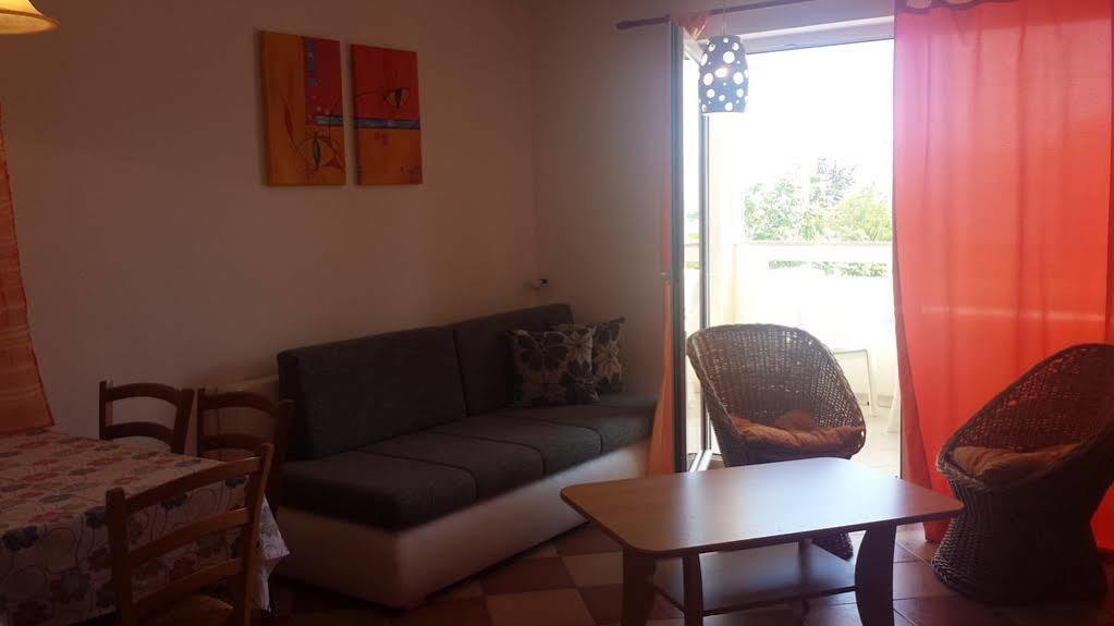 Apartments Leticia Baška Zewnętrze zdjęcie